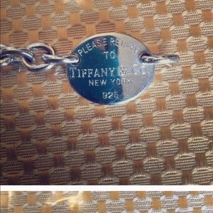 Return to Tiffany’s  necklace tag